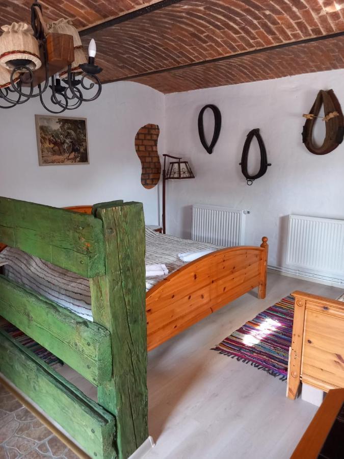 Stara Kuźnia Ośrodek wypoczynkowy *